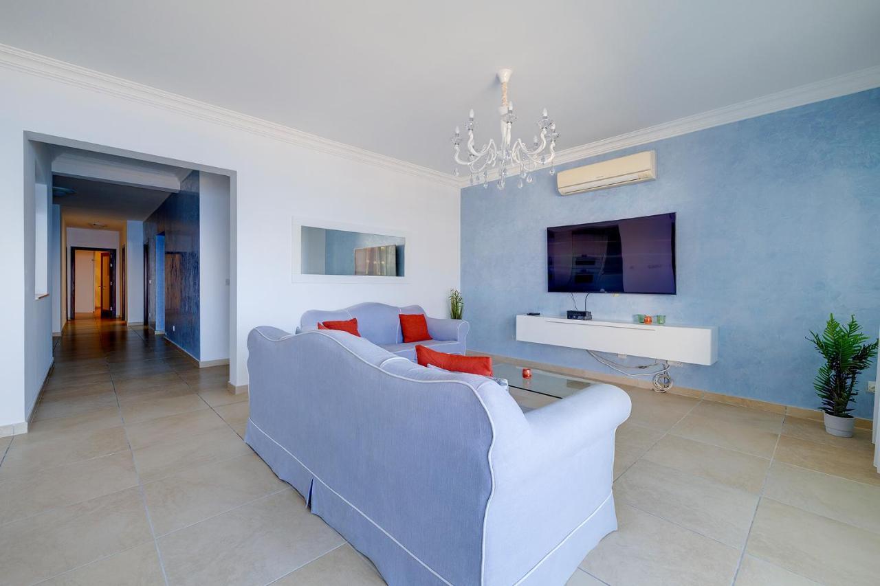 Seafront Apartment Sliema Esterno foto