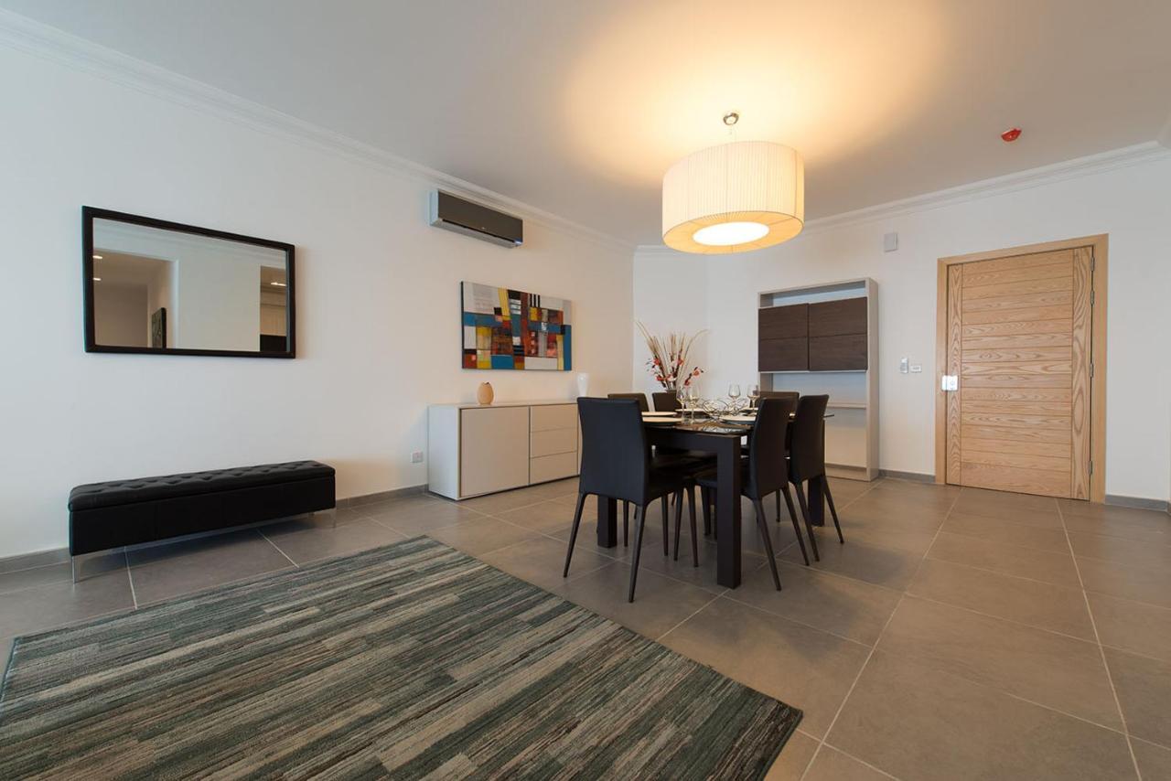 Seafront Apartment Sliema Esterno foto