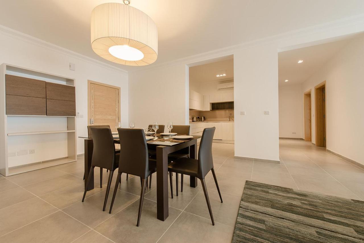 Seafront Apartment Sliema Esterno foto