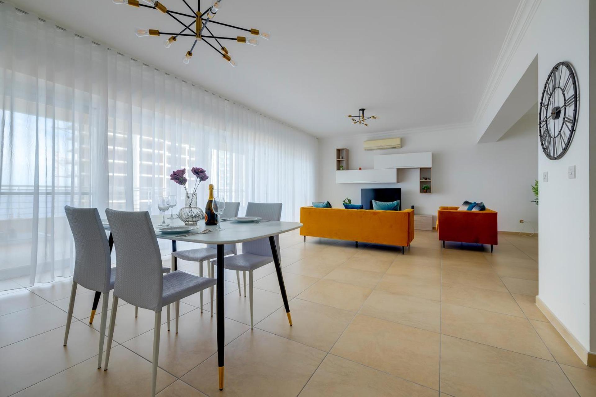 Seafront Apartment Sliema Esterno foto