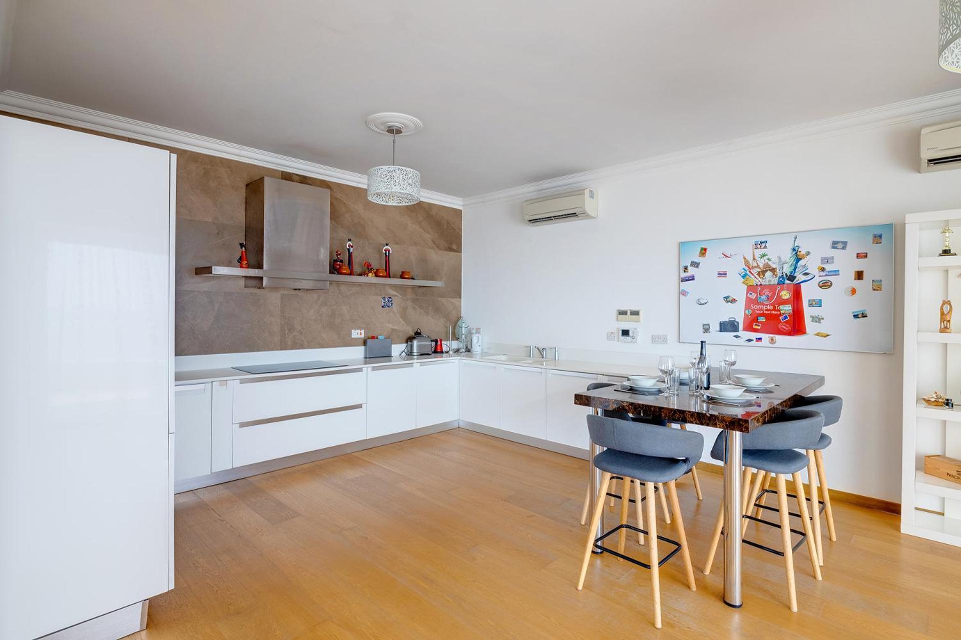 Seafront Apartment Sliema Esterno foto