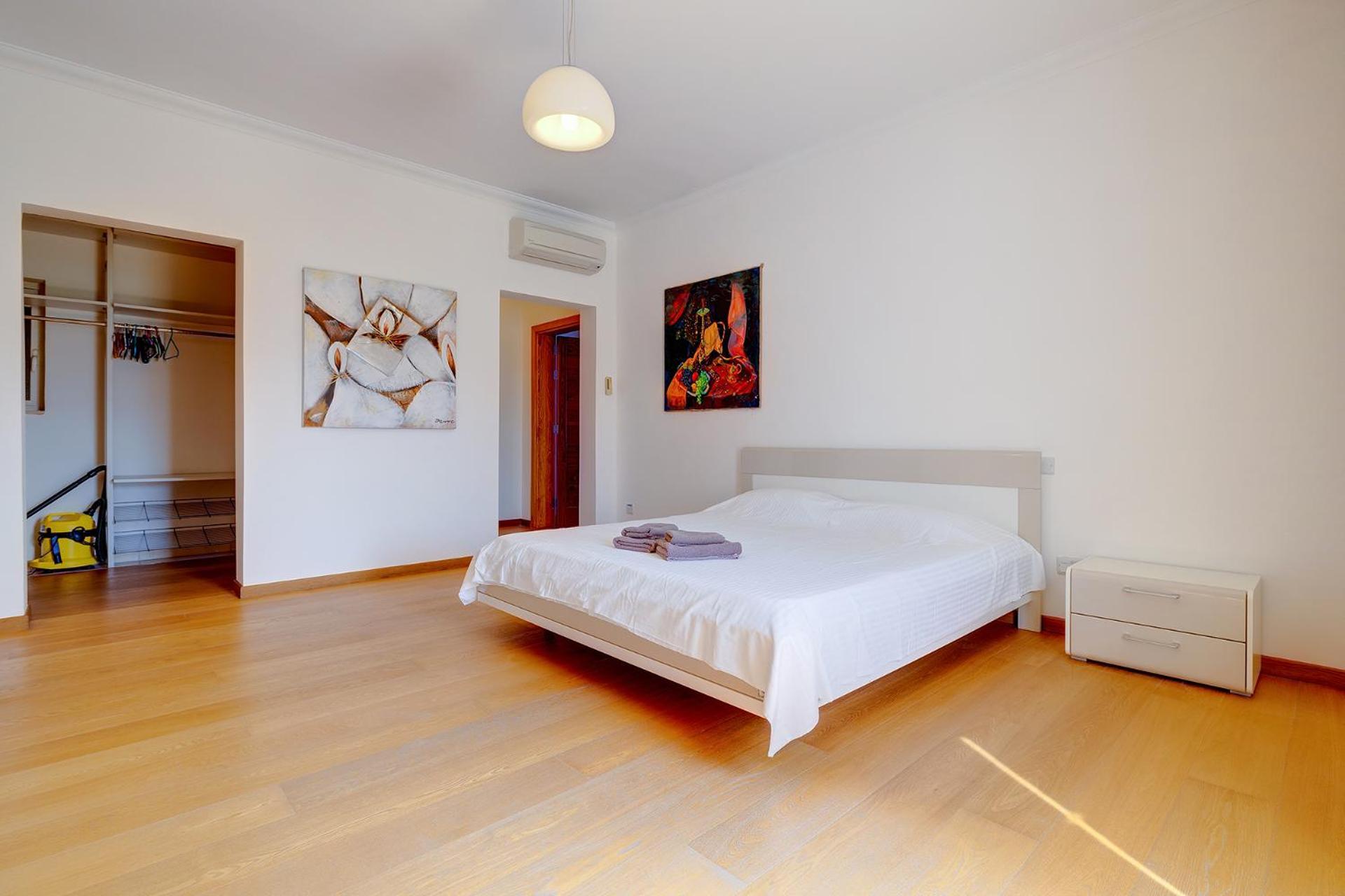 Seafront Apartment Sliema Esterno foto