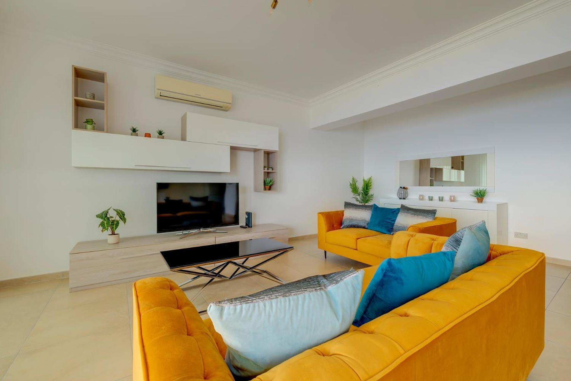 Seafront Apartment Sliema Esterno foto