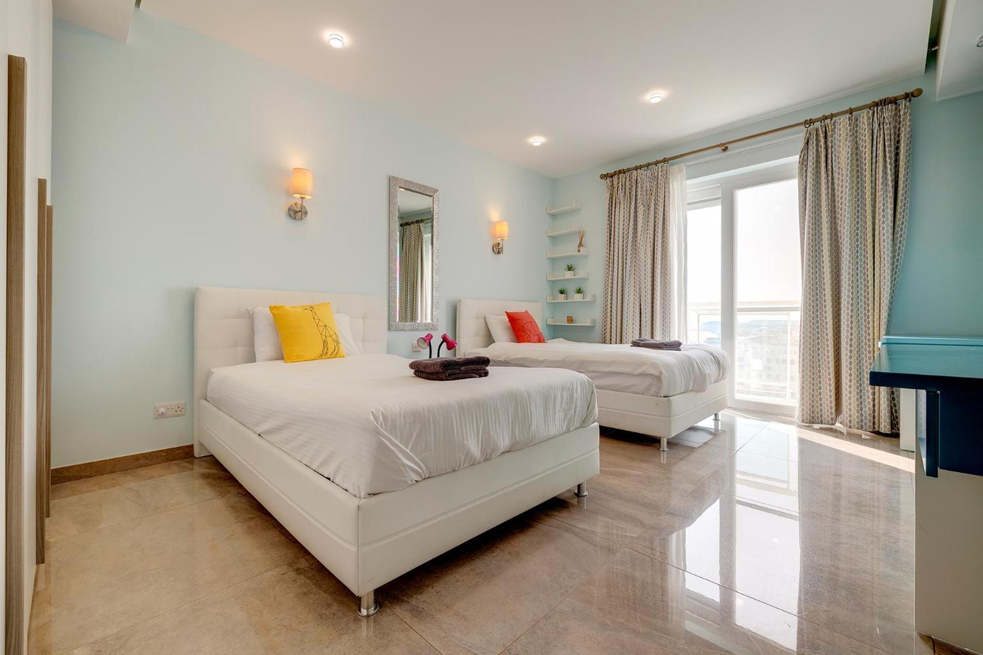 Seafront Apartment Sliema Esterno foto