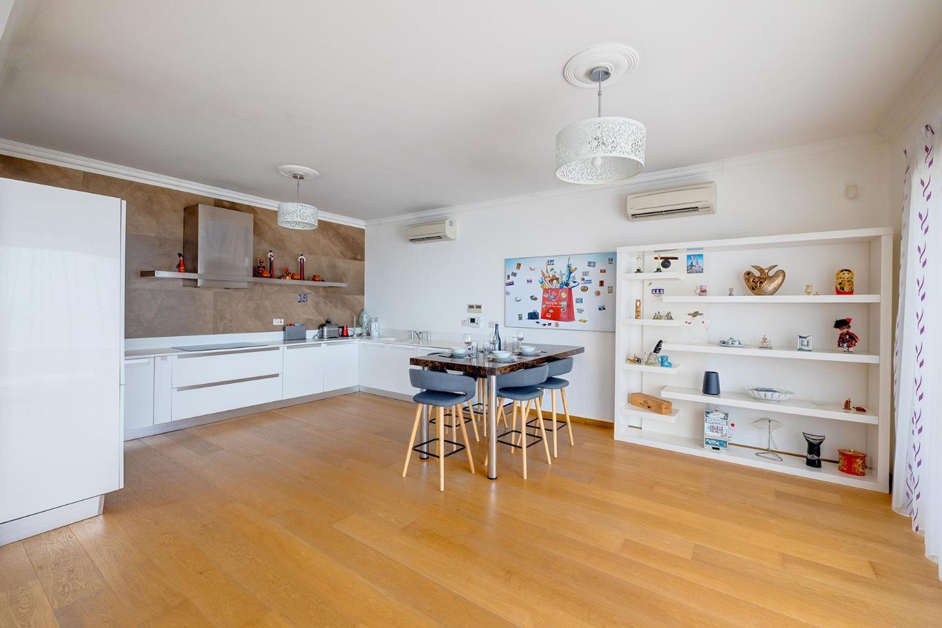 Seafront Apartment Sliema Esterno foto