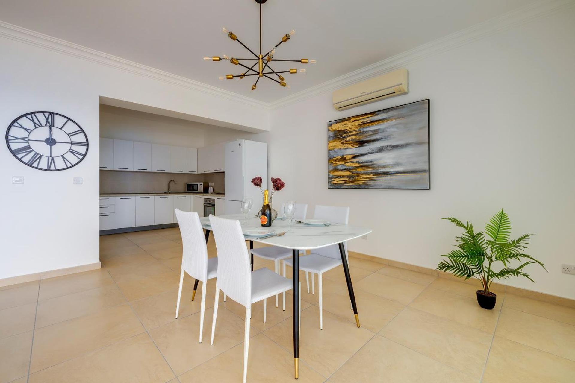 Seafront Apartment Sliema Esterno foto