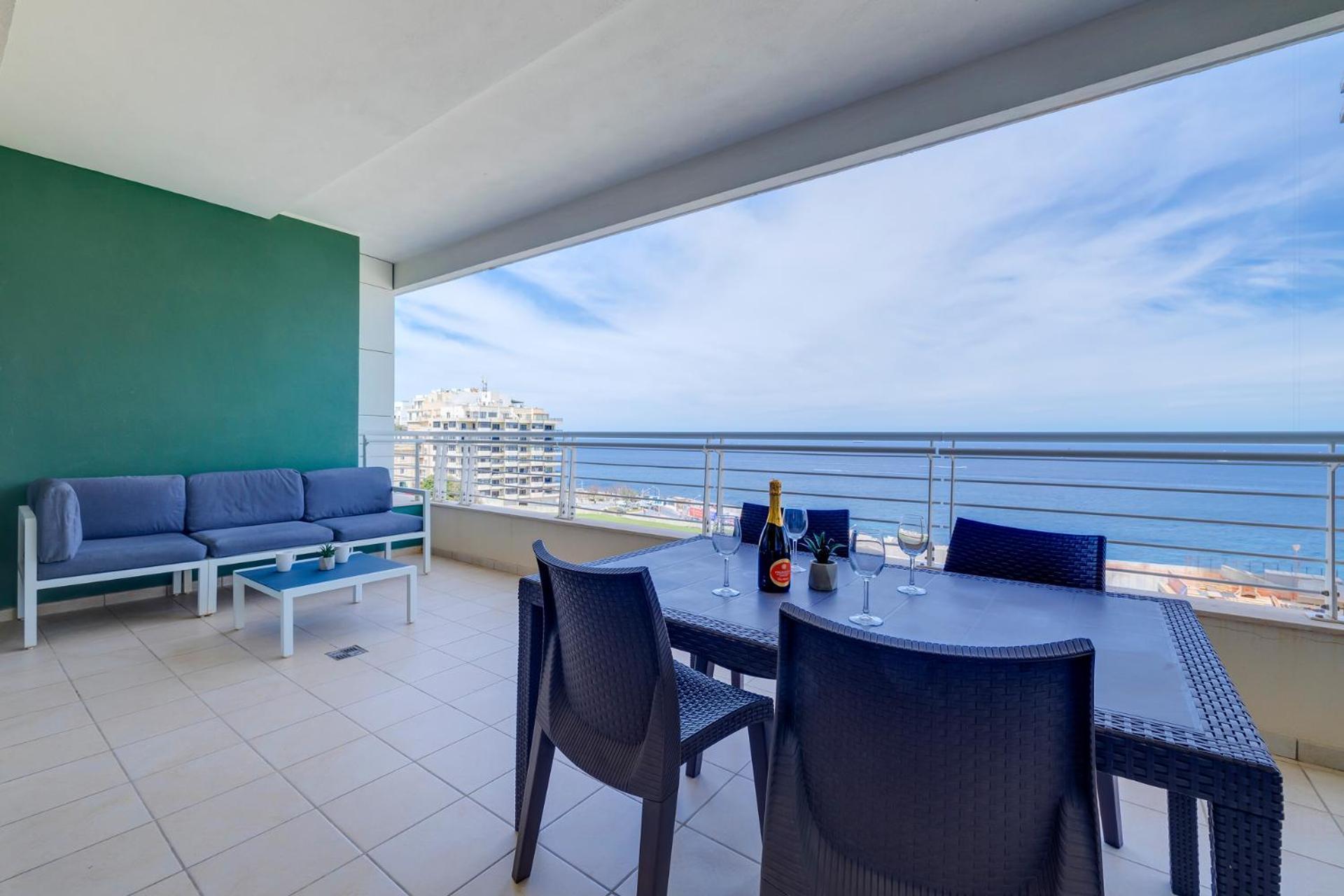 Seafront Apartment Sliema Esterno foto