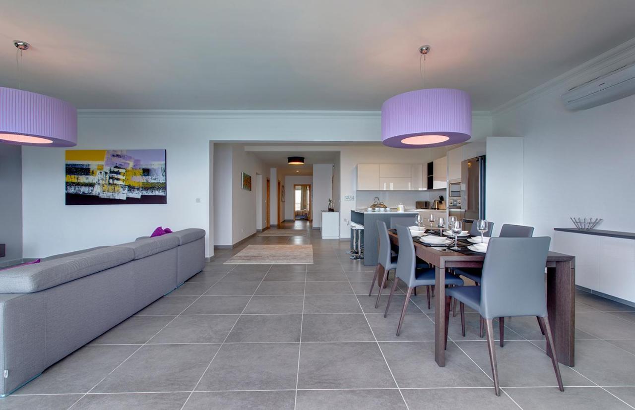 Seafront Apartment Sliema Esterno foto